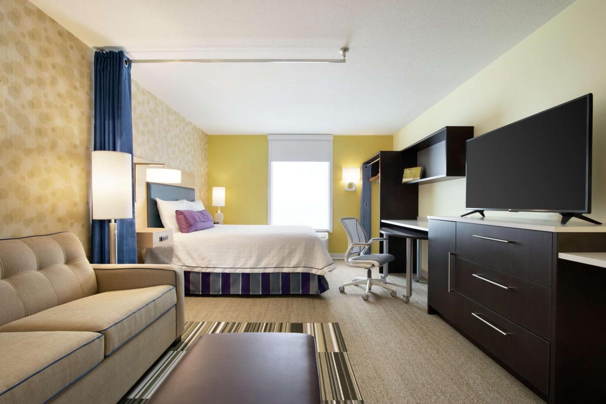 Home2 Suites By Hilton Fort St. John Bagian luar foto